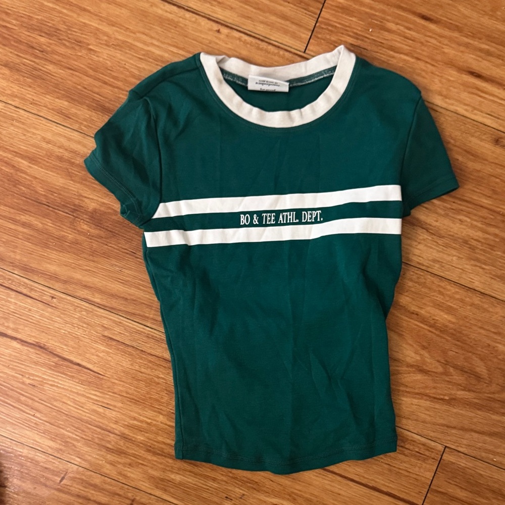 Bo & Tee Green Short Sleeve Tee xs
